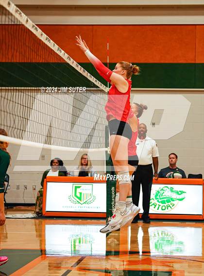 Thumbnail 1 in Gateway College Preparatory vs Salado photogallery.