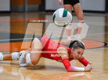 Thumbnail 1 in Gateway College Preparatory vs Salado photogallery.