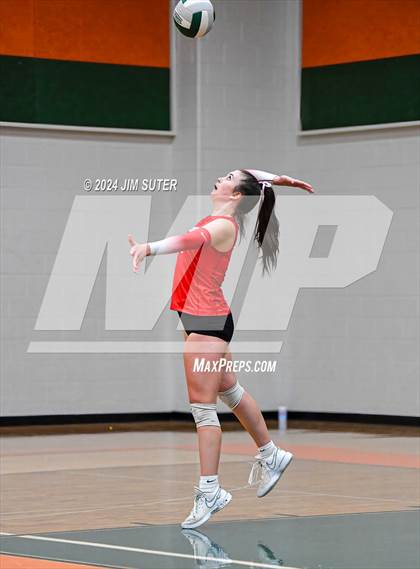 Thumbnail 2 in Gateway College Preparatory vs Salado photogallery.
