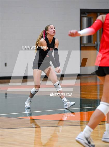 Thumbnail 3 in Gateway College Preparatory vs Salado photogallery.