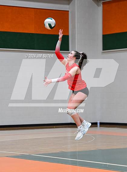 Thumbnail 3 in Gateway College Preparatory vs Salado photogallery.