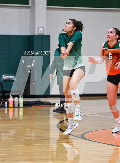Thumbnail 2 in Gateway College Preparatory vs Salado photogallery.