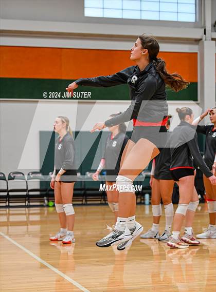 Thumbnail 3 in Gateway College Preparatory vs Salado photogallery.