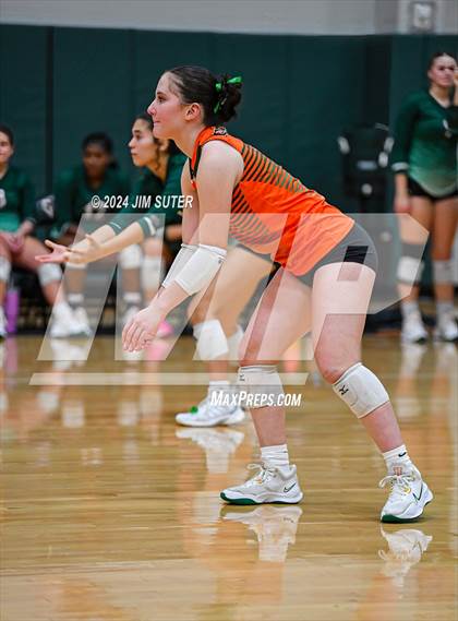 Thumbnail 1 in Gateway College Preparatory vs Salado photogallery.