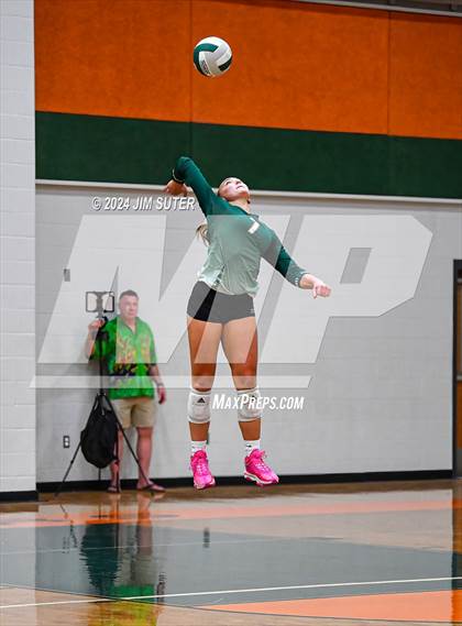 Thumbnail 3 in Gateway College Preparatory vs Salado photogallery.