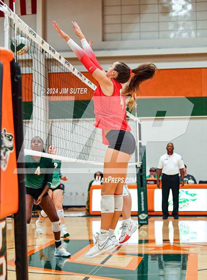 Thumbnail 2 in Gateway College Preparatory vs Salado photogallery.