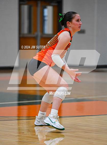 Thumbnail 3 in Gateway College Preparatory vs Salado photogallery.