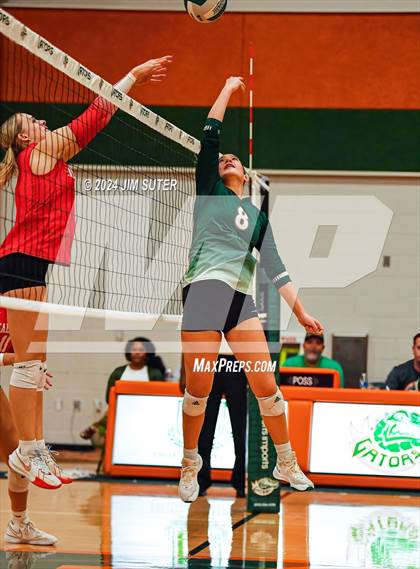 Thumbnail 1 in Gateway College Preparatory vs Salado photogallery.