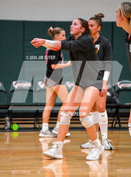 Thumbnail 2 in Gateway College Preparatory vs Salado photogallery.