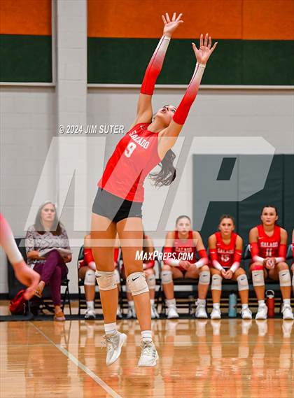 Thumbnail 3 in Gateway College Preparatory vs Salado photogallery.