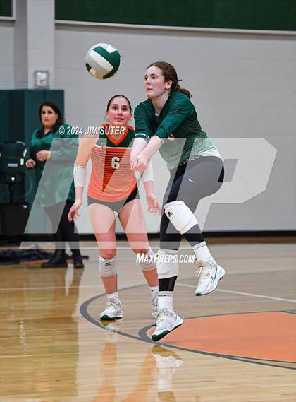 Thumbnail 1 in Gateway College Preparatory vs Salado photogallery.