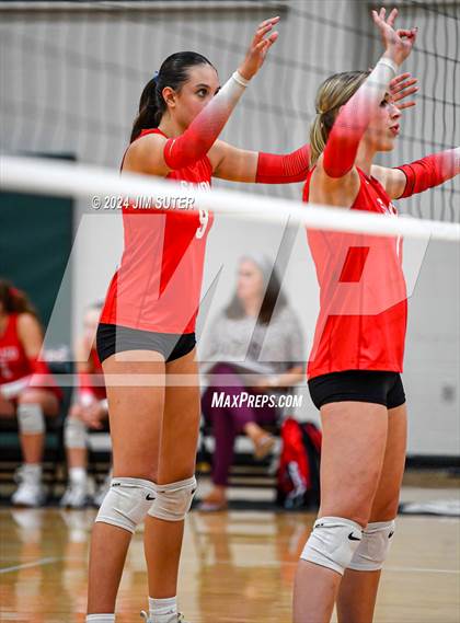 Thumbnail 1 in Gateway College Preparatory vs Salado photogallery.