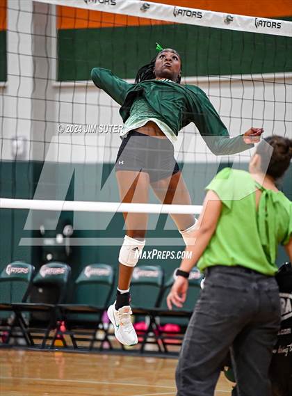 Thumbnail 1 in Gateway College Preparatory vs Salado photogallery.