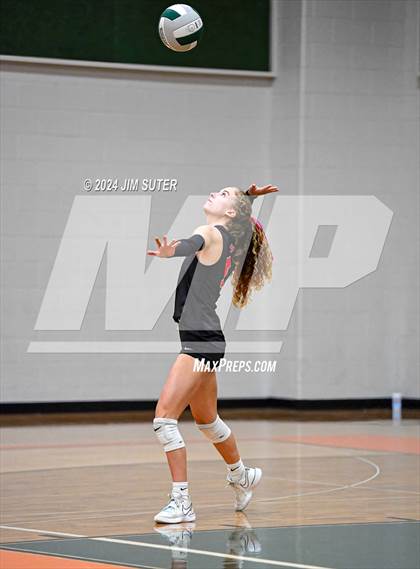 Thumbnail 3 in Gateway College Preparatory vs Salado photogallery.