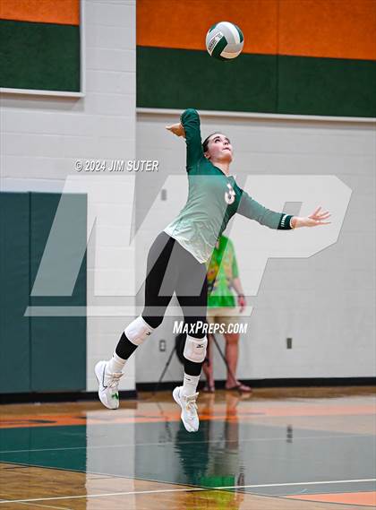 Thumbnail 1 in Gateway College Preparatory vs Salado photogallery.