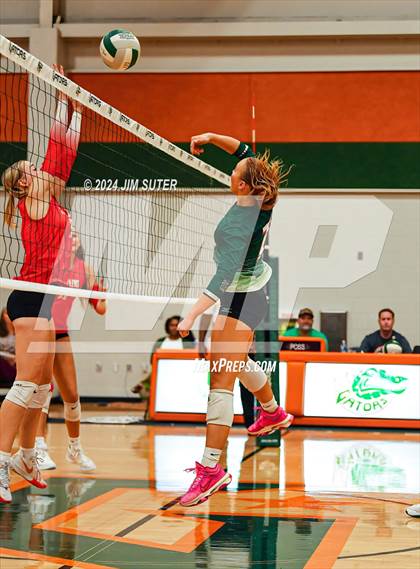 Thumbnail 2 in Gateway College Preparatory vs Salado photogallery.