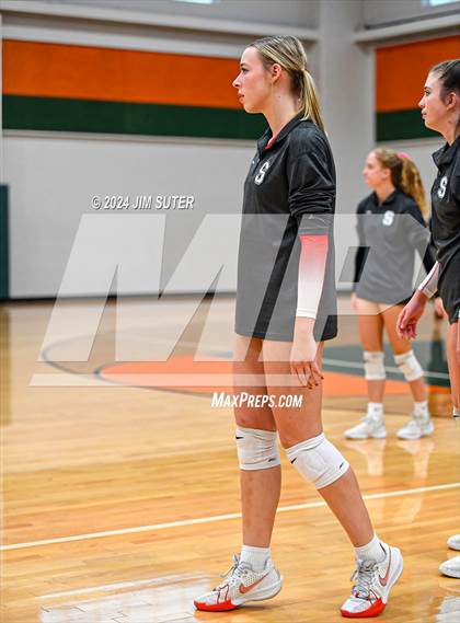 Thumbnail 2 in Gateway College Preparatory vs Salado photogallery.