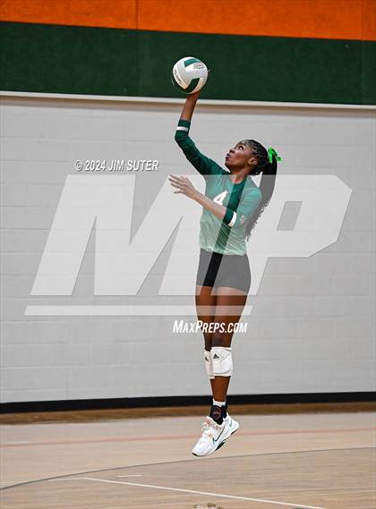 Thumbnail 2 in Gateway College Preparatory vs Salado photogallery.