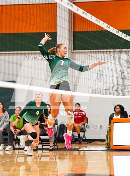 Thumbnail 3 in Gateway College Preparatory vs Salado photogallery.