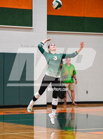 Thumbnail 2 in Gateway College Preparatory vs Salado photogallery.
