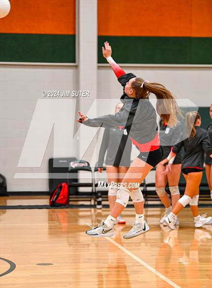 Thumbnail 3 in Gateway College Preparatory vs Salado photogallery.