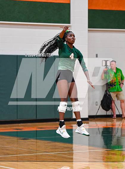 Thumbnail 1 in Gateway College Preparatory vs Salado photogallery.