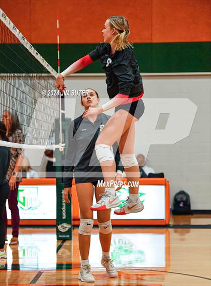 Thumbnail 1 in Gateway College Preparatory vs Salado photogallery.