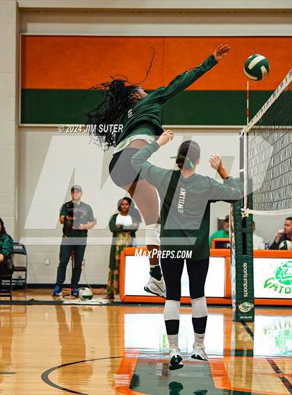 Thumbnail 3 in Gateway College Preparatory vs Salado photogallery.