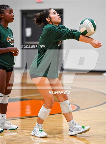Thumbnail 3 in Gateway College Preparatory vs Salado photogallery.