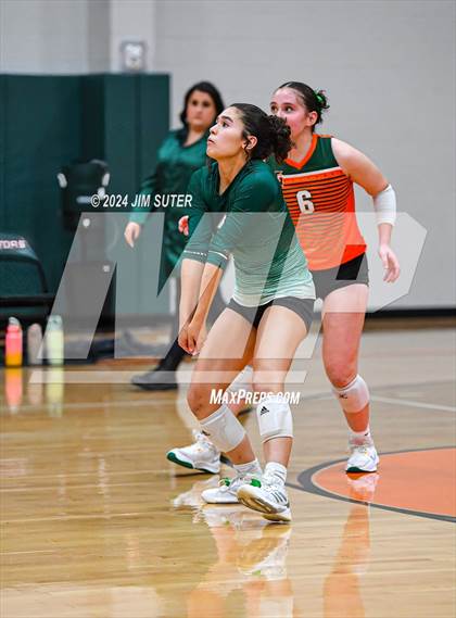 Thumbnail 2 in Gateway College Preparatory vs Salado photogallery.