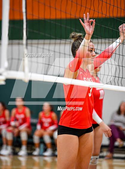 Thumbnail 1 in Gateway College Preparatory vs Salado photogallery.