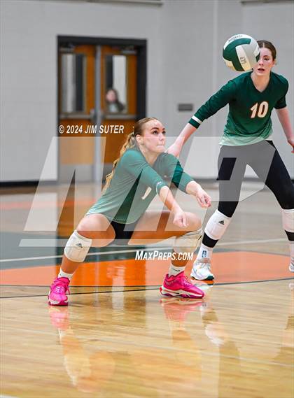 Thumbnail 2 in Gateway College Preparatory vs Salado photogallery.