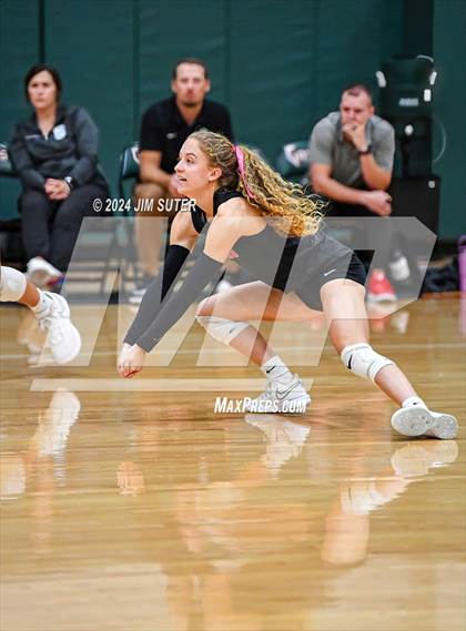 Thumbnail 1 in Gateway College Preparatory vs Salado photogallery.