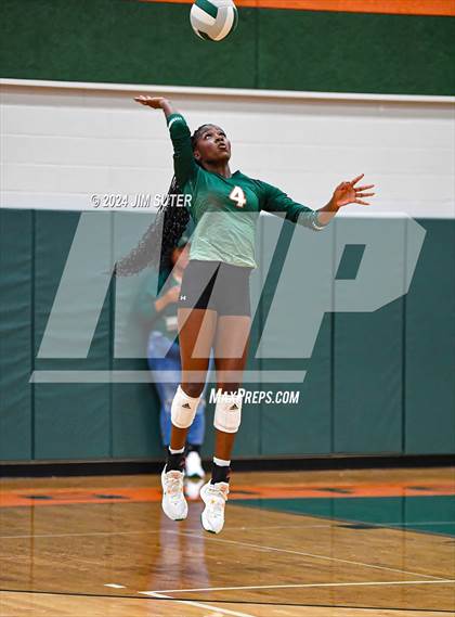Thumbnail 2 in Gateway College Preparatory vs Salado photogallery.