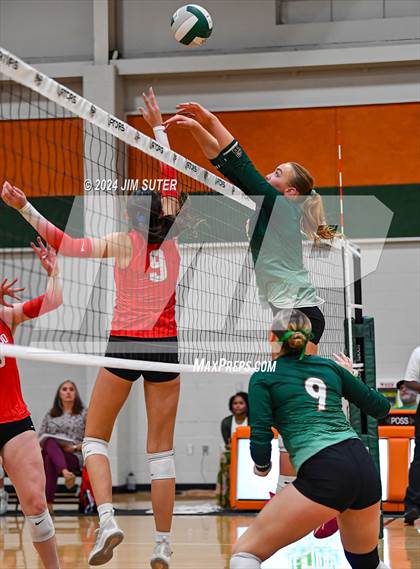 Thumbnail 1 in Gateway College Preparatory vs Salado photogallery.