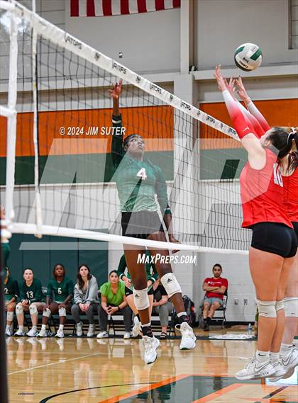 Thumbnail 2 in Gateway College Preparatory vs Salado photogallery.