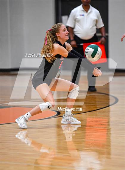 Thumbnail 2 in Gateway College Preparatory vs Salado photogallery.