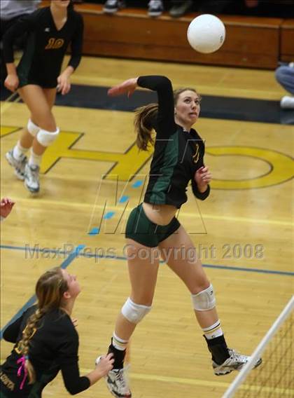 Thumbnail 1 in Mira Costa vs. Santa Margarita (CIF SS D1-AA Final) photogallery.