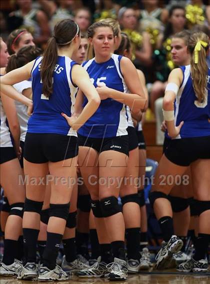 Thumbnail 3 in Mira Costa vs. Santa Margarita (CIF SS D1-AA Final) photogallery.