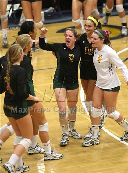 Thumbnail 3 in Mira Costa vs. Santa Margarita (CIF SS D1-AA Final) photogallery.