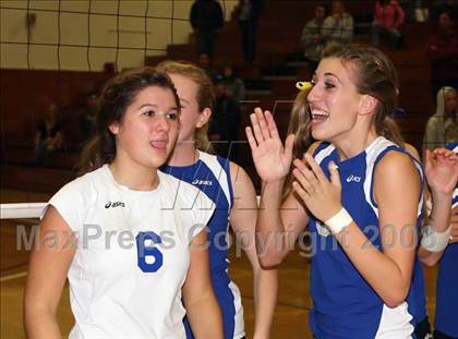 Thumbnail 2 in Mira Costa vs. Santa Margarita (CIF SS D1-AA Final) photogallery.