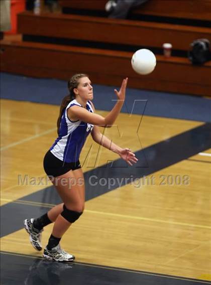 Thumbnail 3 in Mira Costa vs. Santa Margarita (CIF SS D1-AA Final) photogallery.