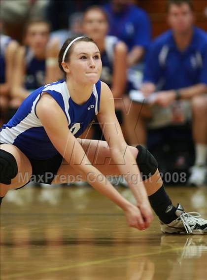 Thumbnail 1 in Mira Costa vs. Santa Margarita (CIF SS D1-AA Final) photogallery.