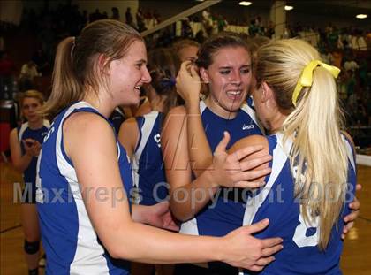 Thumbnail 2 in Mira Costa vs. Santa Margarita (CIF SS D1-AA Final) photogallery.