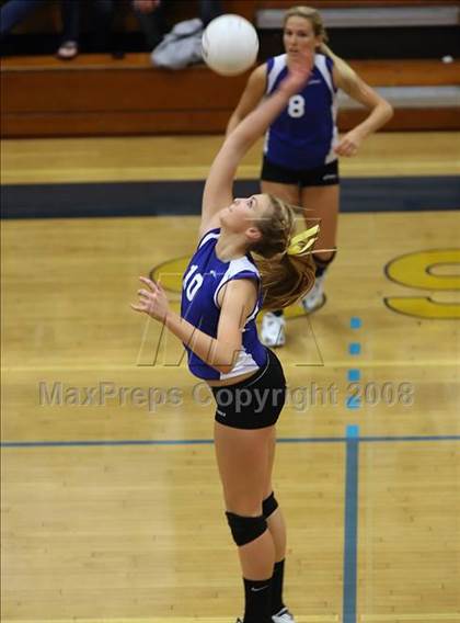 Thumbnail 3 in Mira Costa vs. Santa Margarita (CIF SS D1-AA Final) photogallery.