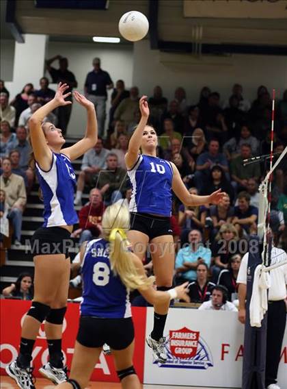 Thumbnail 3 in Mira Costa vs. Santa Margarita (CIF SS D1-AA Final) photogallery.
