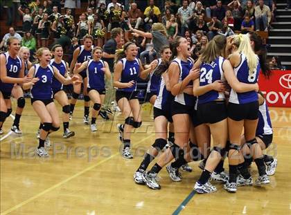 Thumbnail 1 in Mira Costa vs. Santa Margarita (CIF SS D1-AA Final) photogallery.