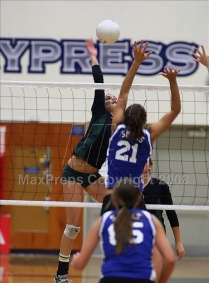 Thumbnail 3 in Mira Costa vs. Santa Margarita (CIF SS D1-AA Final) photogallery.