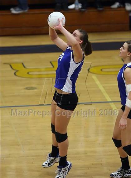 Thumbnail 2 in Mira Costa vs. Santa Margarita (CIF SS D1-AA Final) photogallery.