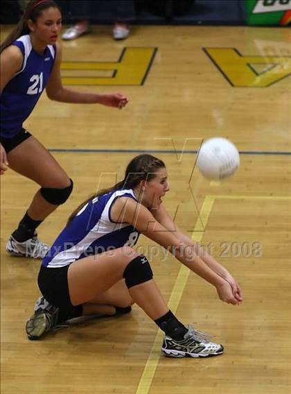 Thumbnail 2 in Mira Costa vs. Santa Margarita (CIF SS D1-AA Final) photogallery.